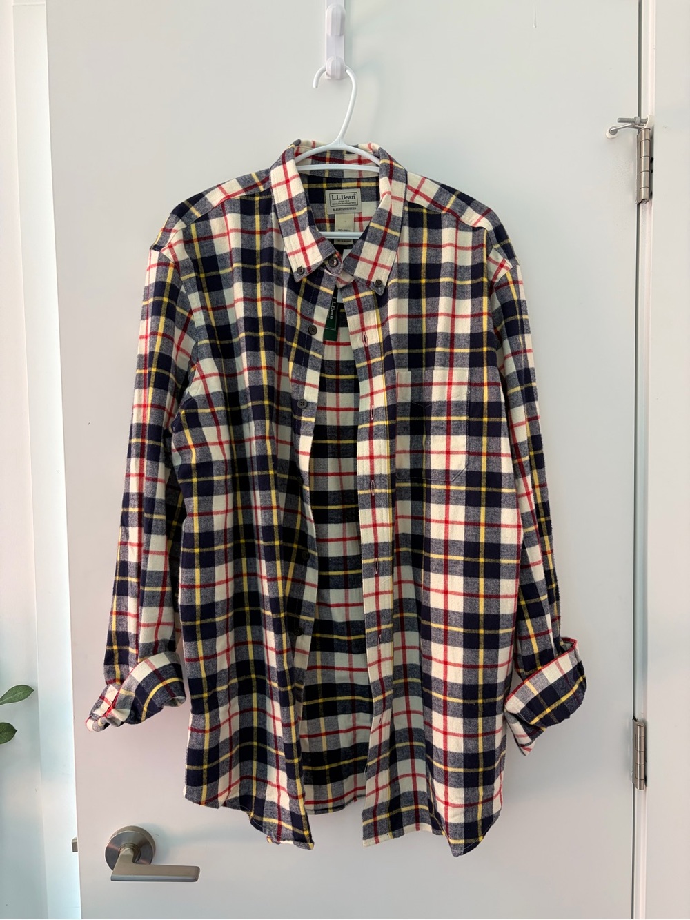 Men’s L.L. Bean Navy, White & Red Plaid Button-Down Shirt